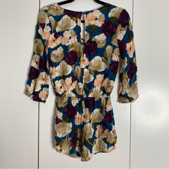 O’Neill Floral Romper with pockets - Picture 10 of 11